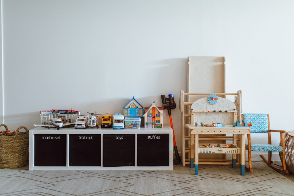 clean freak clean home cleaning clean cleaning tips clean Steinbach Winnipeg clean home professional cleaners tidy organization cleaning service kitchen. Bathroom bedroom